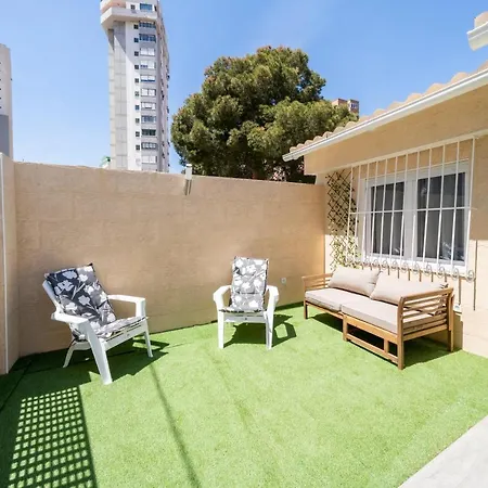 Alma Con Terreno Privado Y Parking Compartido - A 800m De Playa Poniente Holiday home *