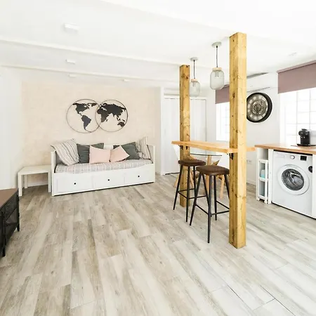 Holiday home Alma Con Terreno Privado Y Parking Compartido - A 800m De Playa Poniente