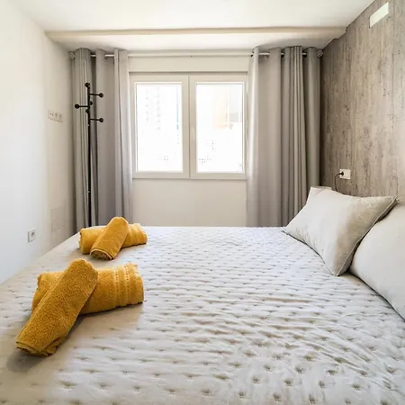 Alma Con Terreno Privado Y Parking Compartido - A 800m De Playa Poniente Holiday home *
